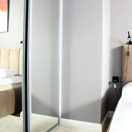 Labo Bliska Wola - Parking, Klimatyzacja 바르샤바