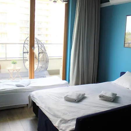 Labo Bliska Wola - Parking, Klimatyzacja *