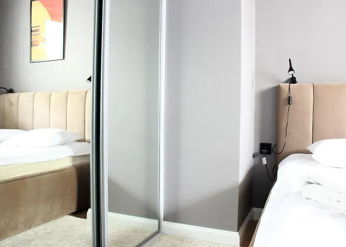 Labo Bliska Wola - Parking, Klimatyzacja وارسو