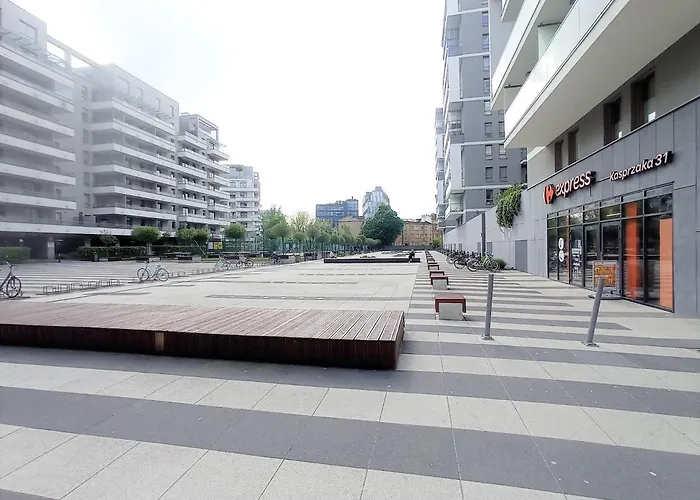 Labo Bliska Wola - Parking, Klimatyzacja